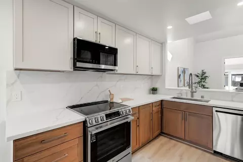 Kitchen - 114 Guaymas Pl, Davis, CA 95616 photo 2 of 3