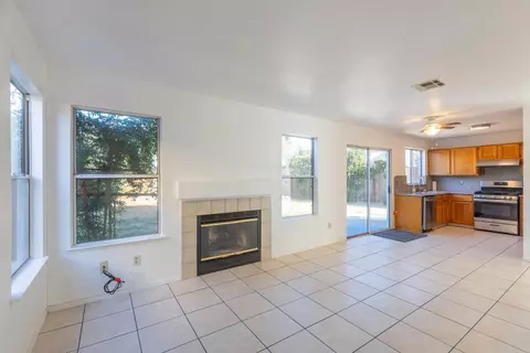 Living - 2471 Almaden Ct, Stockton, CA 95206 photo 5 of 10
