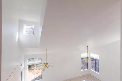 Living - 2471 Almaden Ct, Stockton, CA 95206 photo 10 of 10