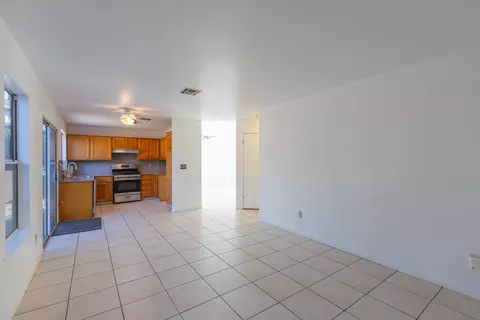 Living - 2471 Almaden Ct, Stockton, CA 95206 photo 9 of 10
