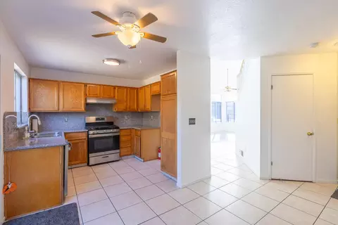 Kitchen - 2471 Almaden Ct, Stockton, CA 95206 photo 5 of 5