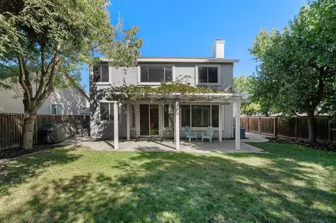 Exterior - 1078 Atherton Dr, Tracy, CA 95304 photo 6 of 10