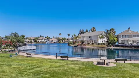 View/Area - 1078 Atherton Dr, Tracy, CA 95304 photo 6 of 12