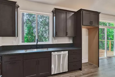 Kitchen - 5480 Daisy Dr, Pollock Pines, CA 95726 photo 3 of 3
