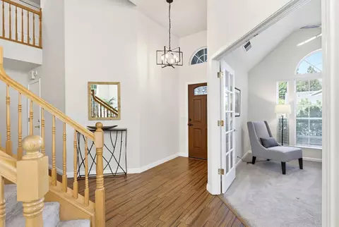 Entry Way - 2118 Saratoga Pl, Davis, CA 95616 photo 2 of 3