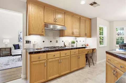 Kitchen - 2118 Saratoga Pl, Davis, CA 95616 photo 3 of 4