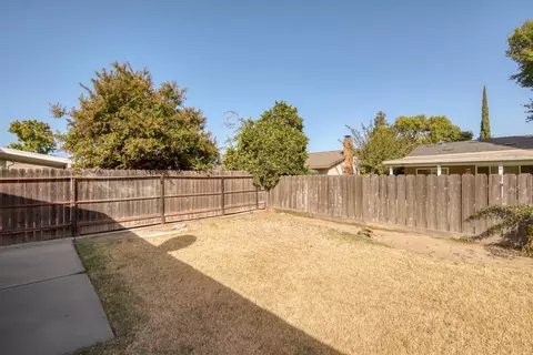 Exterior - 3313 Mesquite Way, Modesto, CA 95355 photo 6 of 13