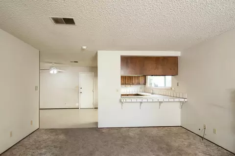 Living - 3313 Mesquite Way, Modesto, CA 95355 photo 5 of 8