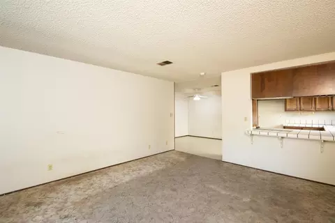 Living - 3313 Mesquite Way, Modesto, CA 95355 photo 6 of 8