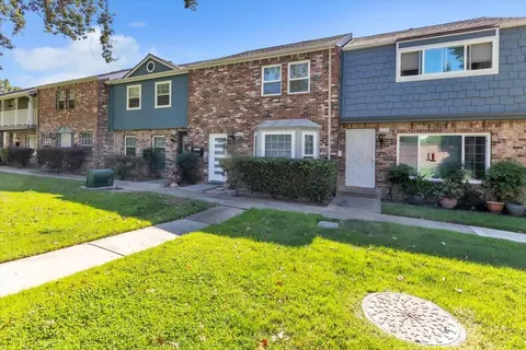 Exterior - 4032 Oak Villa Cir, Carmichael, CA 95608 photo 3 of 8