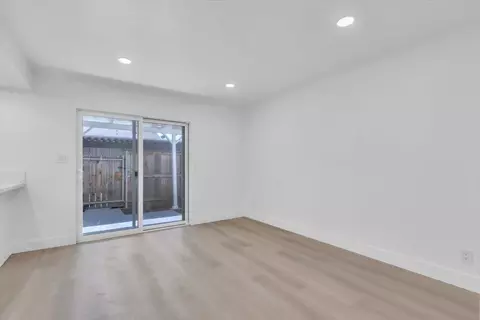 Living - 4032 Oak Villa Cir, Carmichael, CA 95608 photo 5 of 6