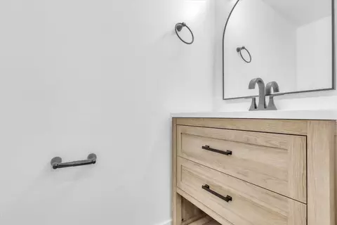 Bath - 4032 Oak Villa Cir, Carmichael, CA 95608 photo 1 of 3