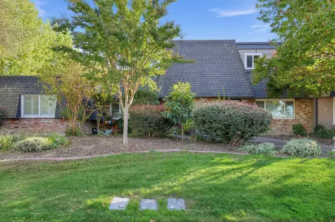 7518 Fairway Two Ave, Fair Oaks, CA 95628