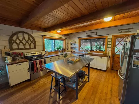 Kitchen - 1820 Meadow View Rd, West Point, CA 95255 photo 2 of 5