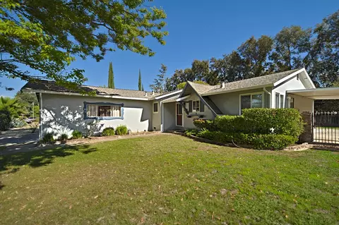5821 14th St, Sacramento, CA 95822