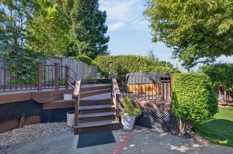 Exterior - 3110 Aaron Dr, Rocklin, CA 95765 photo 7 of 9