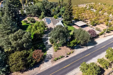 View/Area - 22605 N Davis Rd, Lodi, CA 95242 photo 2 of 11