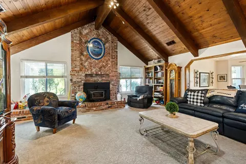 Living - 22605 N Davis Rd, Lodi, CA 95242 photo 3 of 6