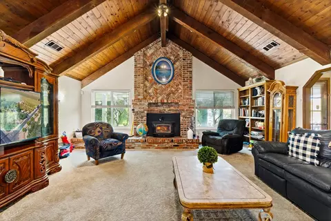 Living - 22605 N Davis Rd, Lodi, CA 95242 photo 4 of 6