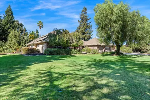Exterior - 22605 N Davis Rd, Lodi, CA 95242 photo 3 of 17