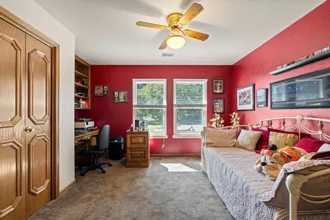 Bedroom - 22605 N Davis Rd, Lodi, CA 95242 photo 3 of 4