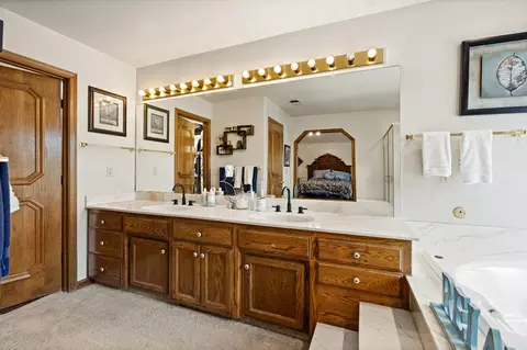 Bath - 22605 N Davis Rd, Lodi, CA 95242 photo 3 of 5