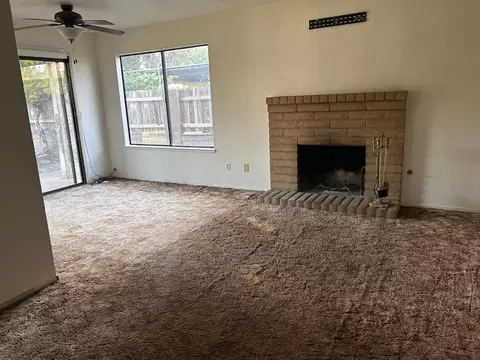 Living - 716 Pinot Noir Dr, Lodi, CA 95240 photo 1 of 1