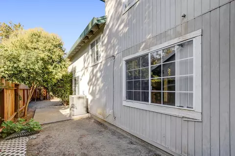 Exterior - 2700 Sycaomre Ln, Davis, CA 95616 photo 3 of 9