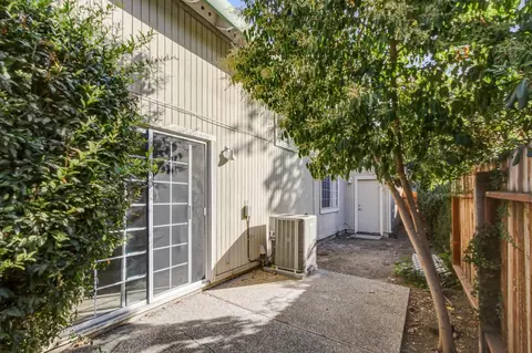Exterior - 2700 Sycaomre Ln, Davis, CA 95616 photo 5 of 9