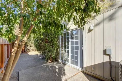 Exterior - 2700 Sycaomre Ln, Davis, CA 95616 photo 4 of 9