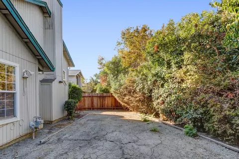 Exterior - 2700 Sycaomre Ln, Davis, CA 95616 photo 7 of 9