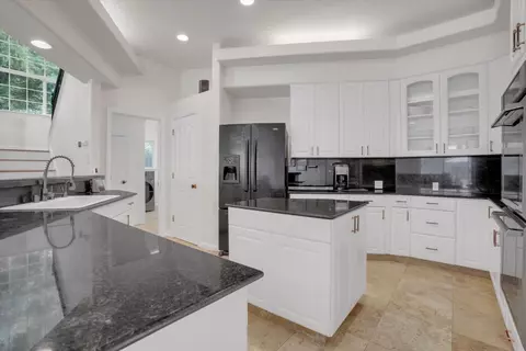 Kitchen - 1945 Foxtail Ct, Turlock, CA 95382 photo 2 of 4