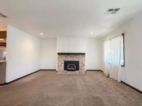 Living - 6 Softwind Dr, Lodi, CA 95242 photo 6 of 7