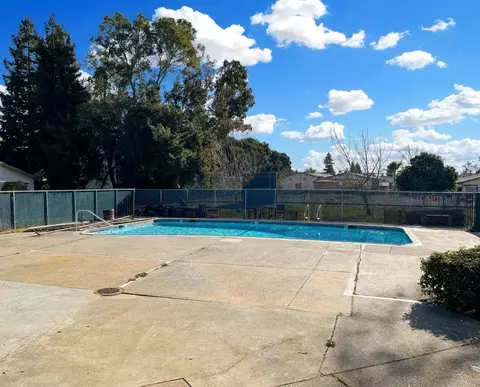 Exterior - 6 Softwind Dr, Lodi, CA 95242 photo 2 of 2