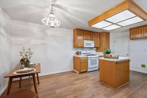 Kitchen - 133 Windsor Ln, Grass Valley, CA 95949 photo 1 of 4