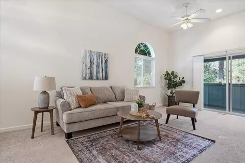 Living - 133 Windsor Ln, Grass Valley, CA 95949 photo 1 of 2