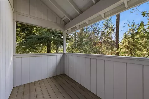 Exterior - 133 Windsor Ln, Grass Valley, CA 95949 photo 4 of 10