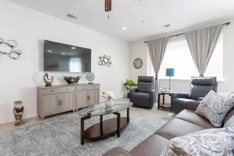 Living - 1170 Aartman Dr, Ripon, CA 95366 photo 2 of 4