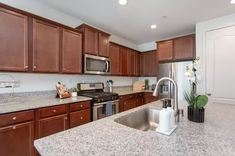 Kitchen - 1170 Aartman Dr, Ripon, CA 95366 photo 1 of 3