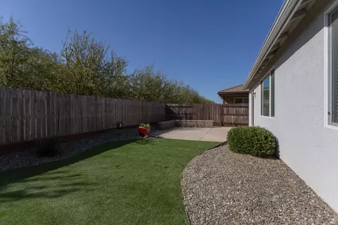 Exterior - 1170 Aartman Dr, Ripon, CA 95366 photo 4 of 5