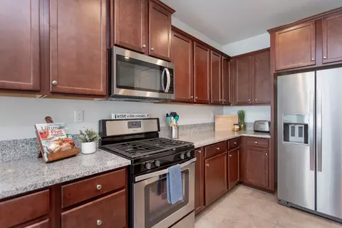 Kitchen - 1170 Aartman Dr, Ripon, CA 95366 photo 2 of 3