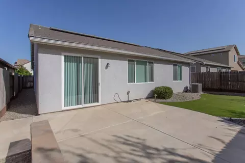 Exterior - 1170 Aartman Dr, Ripon, CA 95366 photo 2 of 5