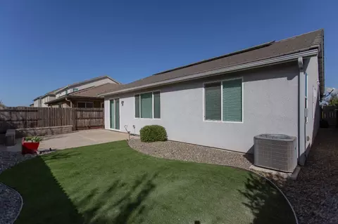 Exterior - 1170 Aartman Dr, Ripon, CA 95366 photo 3 of 5