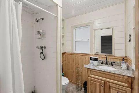 Bath - 6929 Split Bend Rd, Pollock Pines, CA 95726 photo 1 of 2