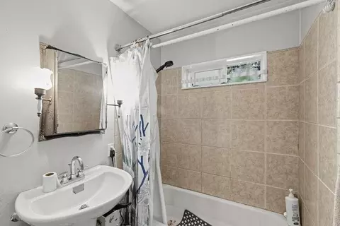 Bath - 6929 Split Bend Rd, Pollock Pines, CA 95726 photo 2 of 2
