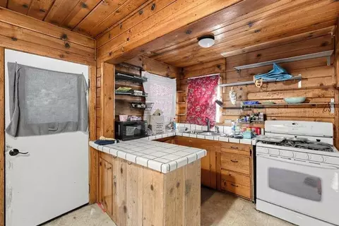 Kitchen - 6929 Split Bend Rd, Pollock Pines, CA 95726 photo 2 of 2