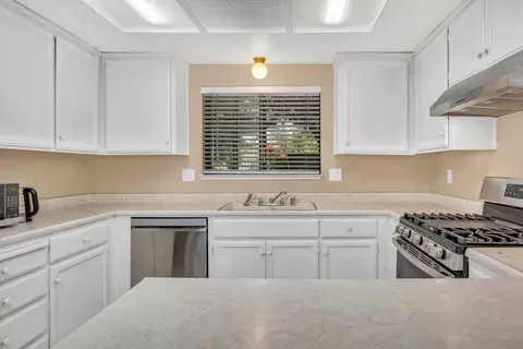 Kitchen - 829 Inez Dr, Modesto, CA 95351 photo 3 of 3