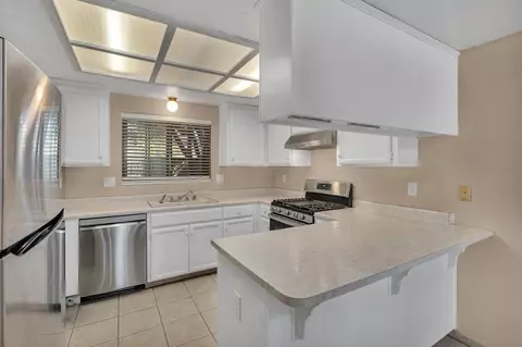Kitchen - 829 Inez Dr, Modesto, CA 95351 photo 1 of 3