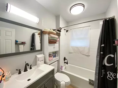 Bath - 403 Bright Ave, Jackson, CA 95642 photo 1 of 7