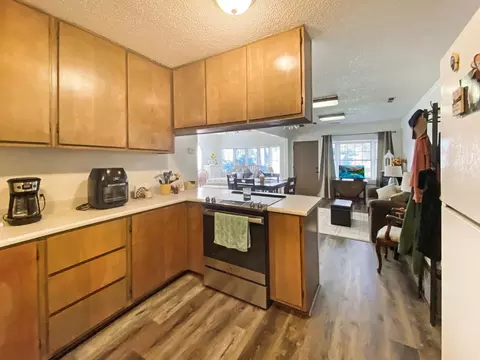 Kitchen - 403 Bright Ave, Jackson, CA 95642 photo 7 of 11
